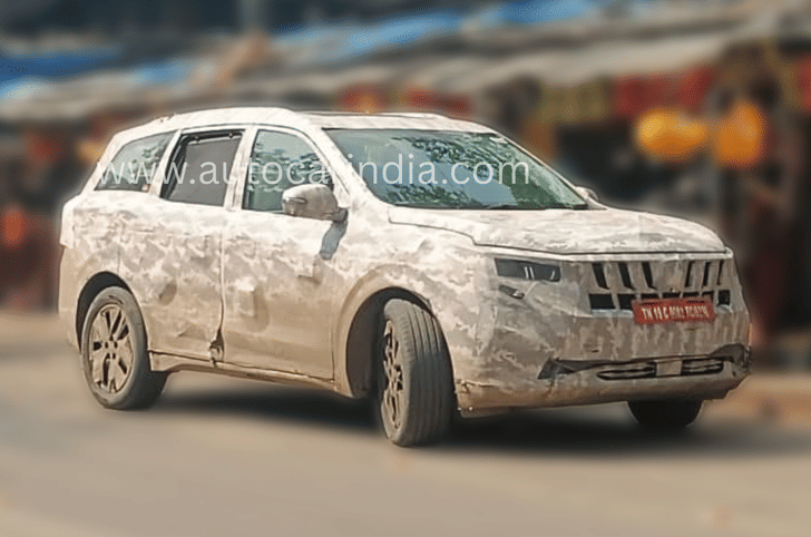 Mahindra XUV700 facelift spy photos gallery 